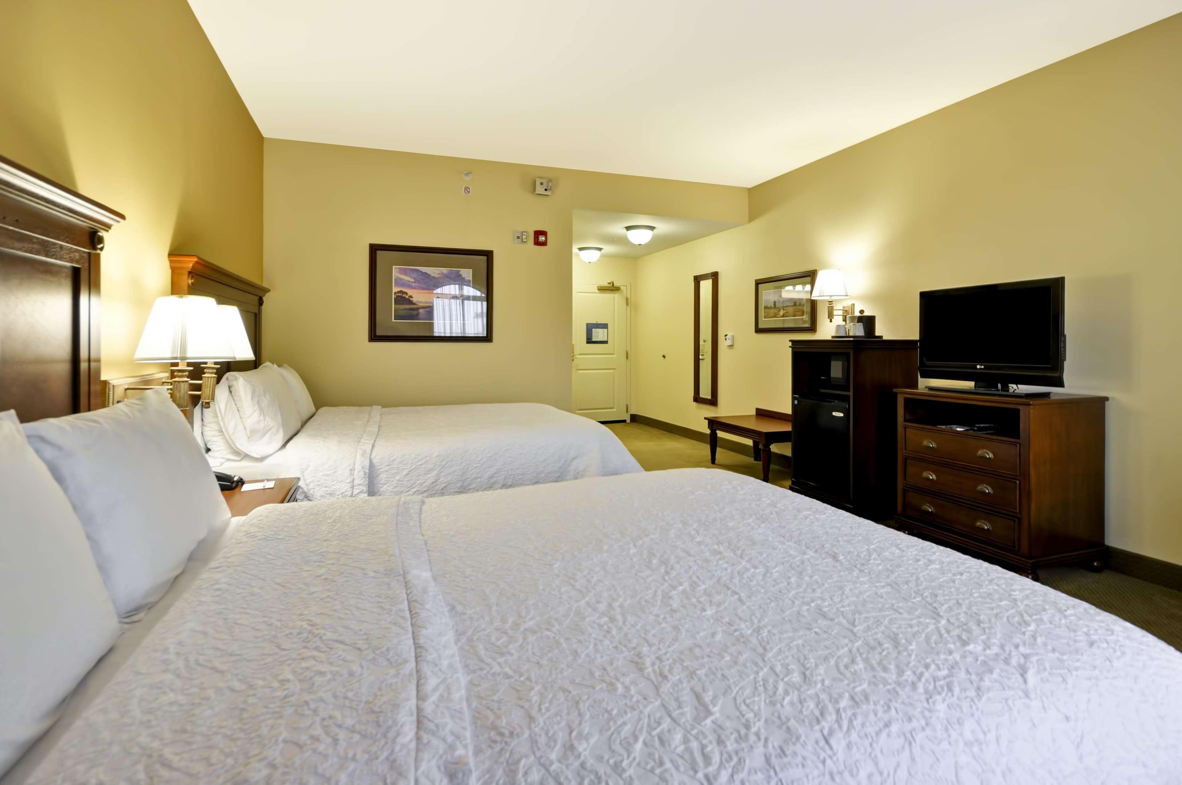 Hampton Inn & Suites North Charleston-University Boulevard Экстерьер фото