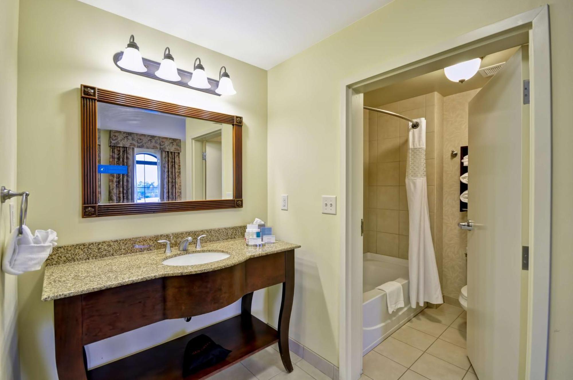 Hampton Inn & Suites North Charleston-University Boulevard Экстерьер фото