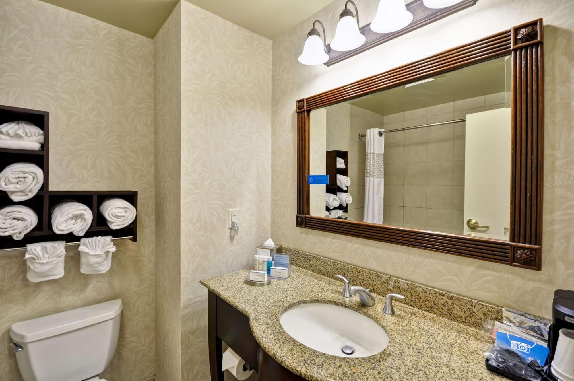 Hampton Inn & Suites North Charleston-University Boulevard Экстерьер фото