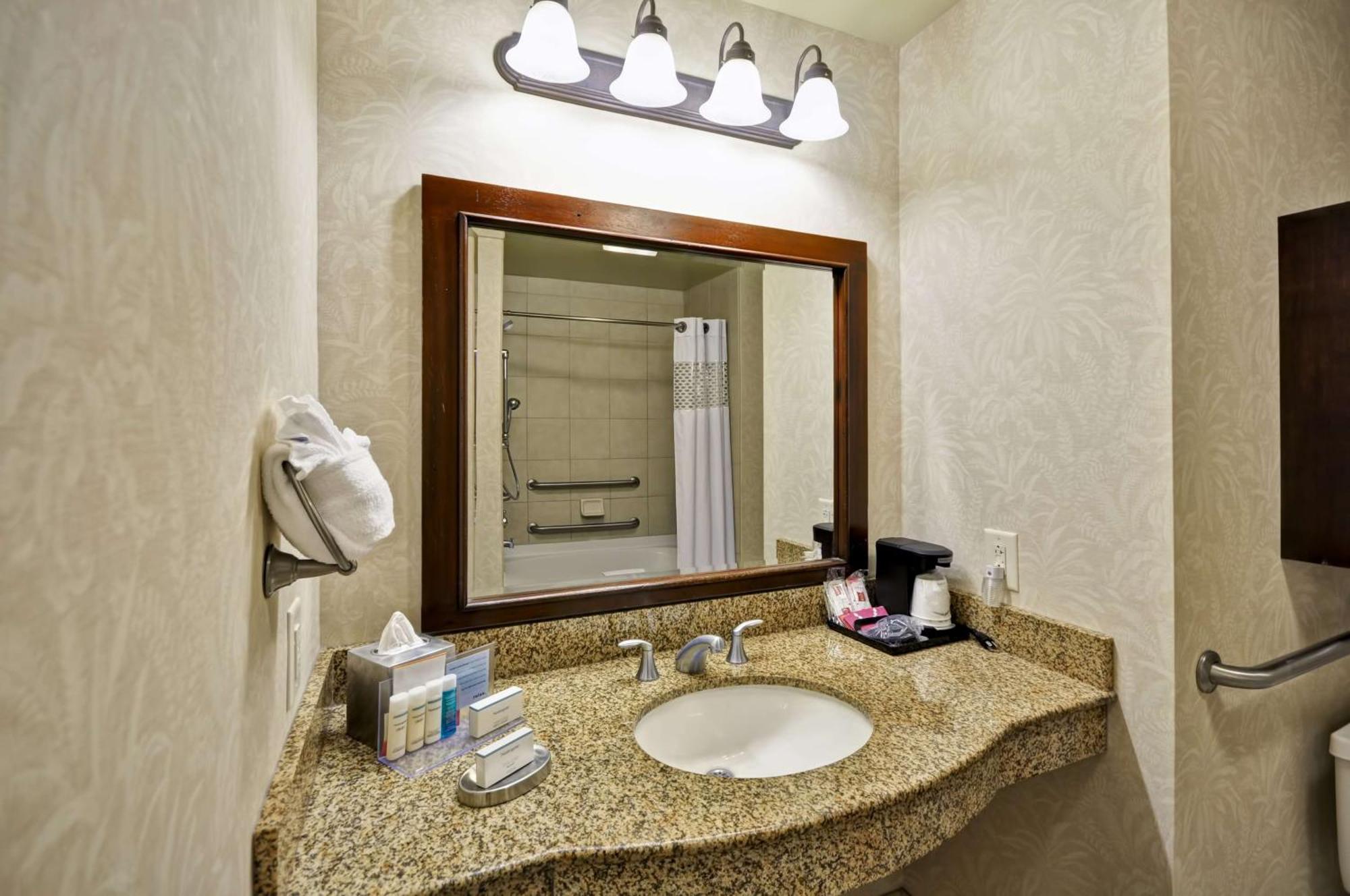 Hampton Inn & Suites North Charleston-University Boulevard Экстерьер фото