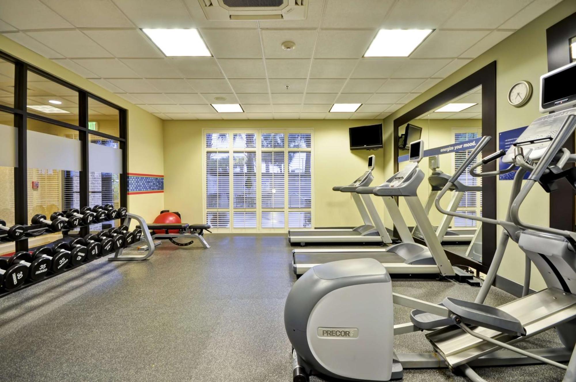 Hampton Inn & Suites North Charleston-University Boulevard Экстерьер фото