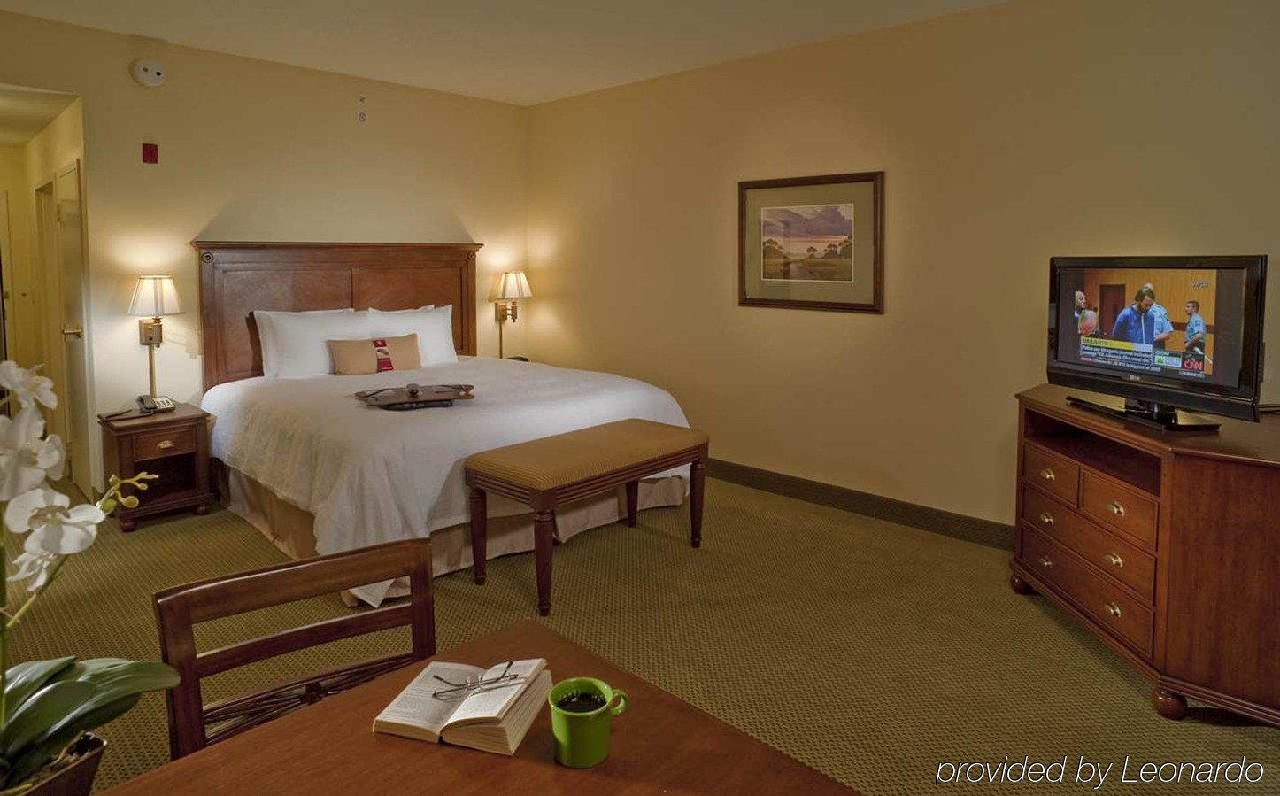 Hampton Inn & Suites North Charleston-University Boulevard Номер фото